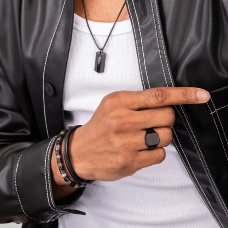 PIG & HEN Signet 16 Classic Ring - Black