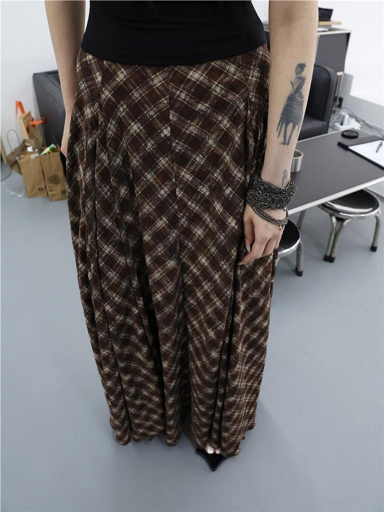 Длинная юбка-трапеция в корейском стиле ретро с клетчатым узором – женская легкая, струящаяся юбка миди с высокой талией.
