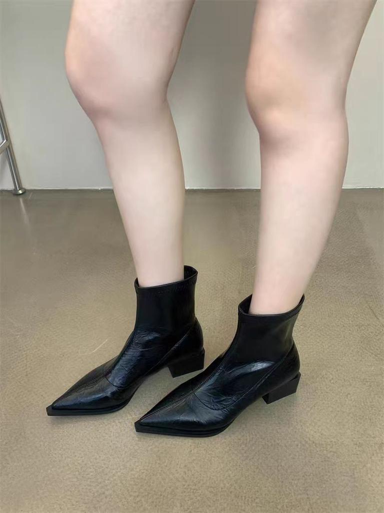 Женские остроносые ботильоны на среднем каблуке, остроносые кожаные сексуальные ботинки челси, трендовый дизайн, зимние новые туфли-лодочки, дизайнерские короткие ботинки для женщин
