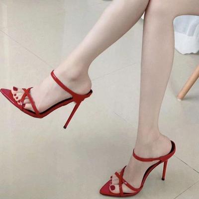 Универсальные босоножки на шпильке с перекрестными ремешками с открытым носком 2025 лето новая ниша интернет-знаменитость остроносые темпераментные сандалии женские