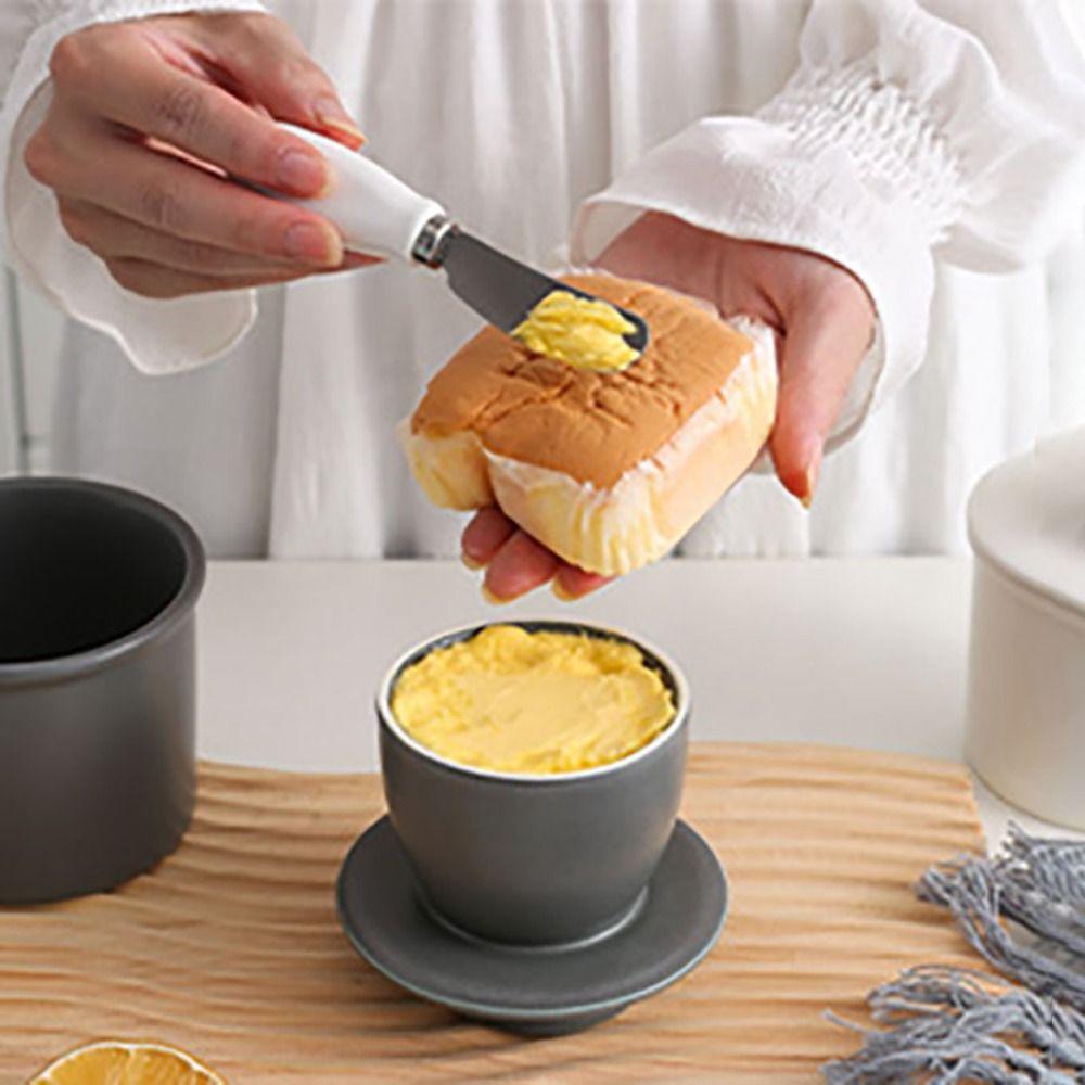 Ceramic Butter Cup with Lid Butter Jar Kitchen Gadgets Butter Tank Refrigerator