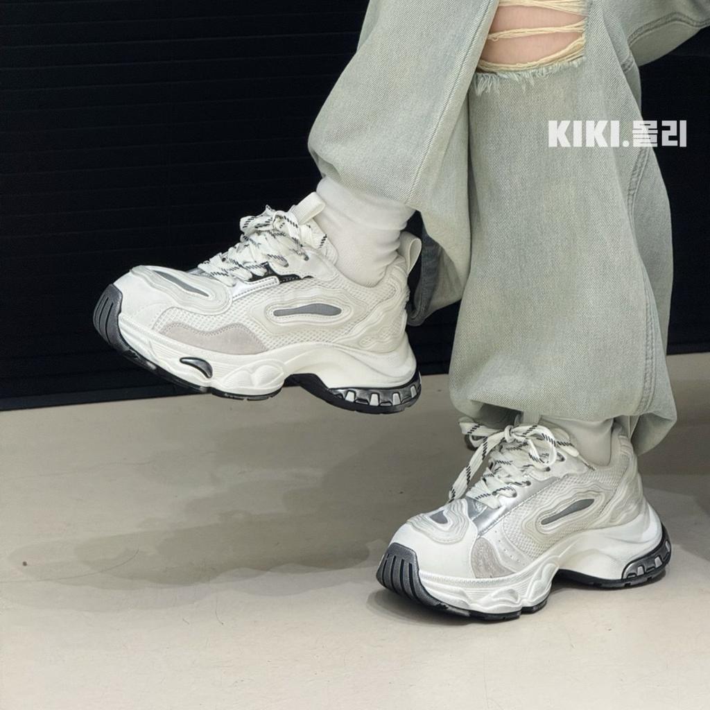 Корейская версия нишевого дизайна 2025 ранняя осень новинка ретро старая толстая подошва увеличение роста повседневная спортивная обувь для папы женская модная