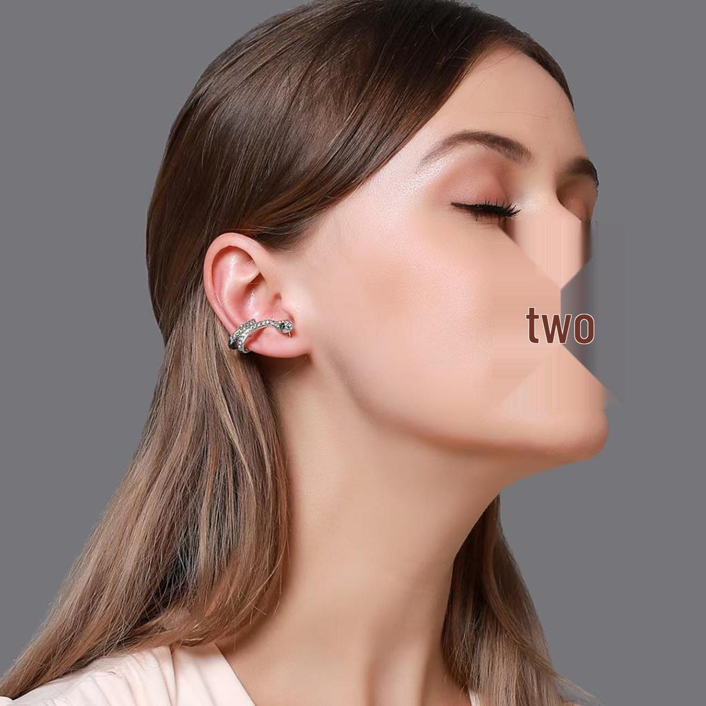 Элегантные серьги-клипсы в виде змеи с бриллиантами - без прокола, минималистичная мода, нишевый дизайн