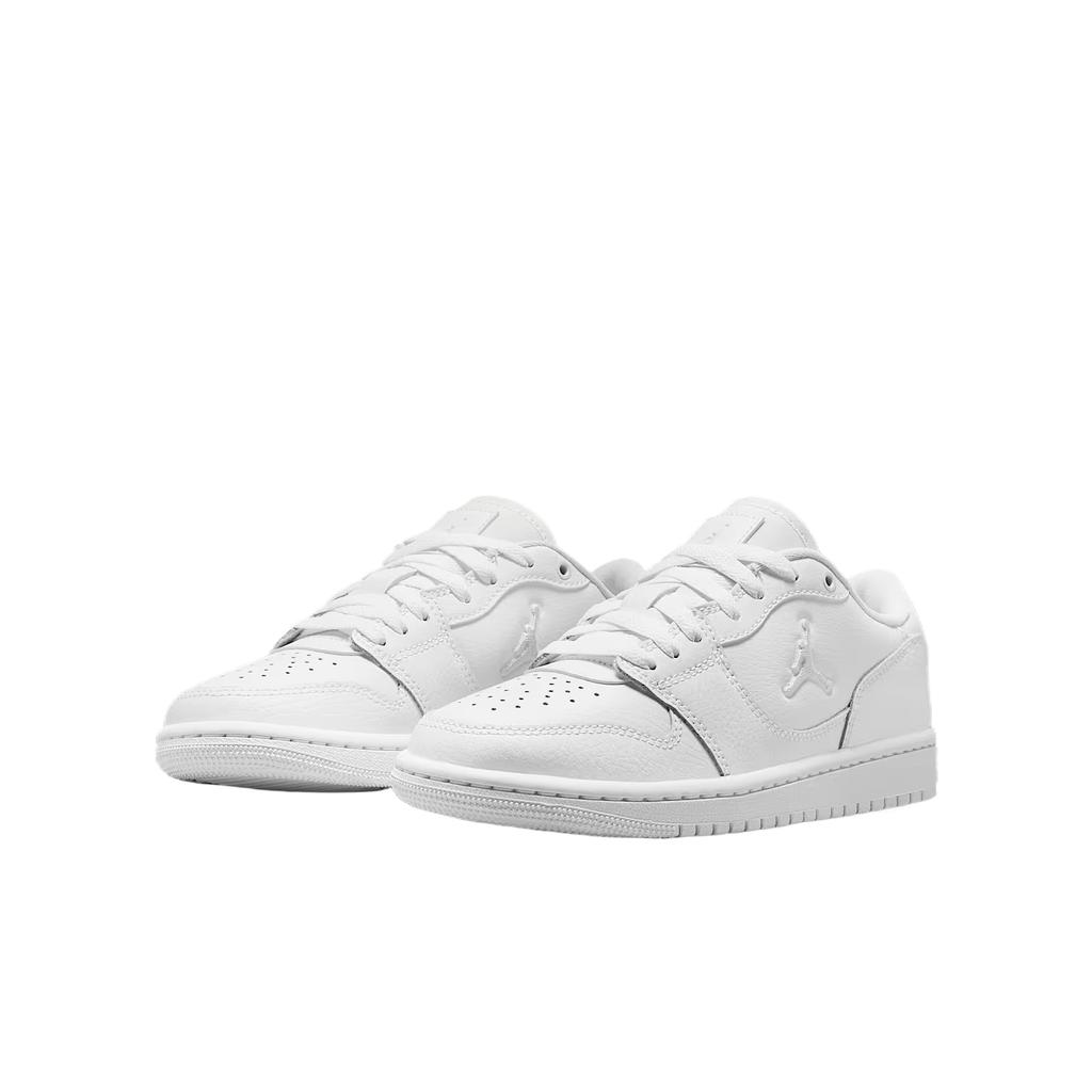 Кроссовки для детей Air Jordan Court Connect Low GS White Pure Platinum IQ6016-100