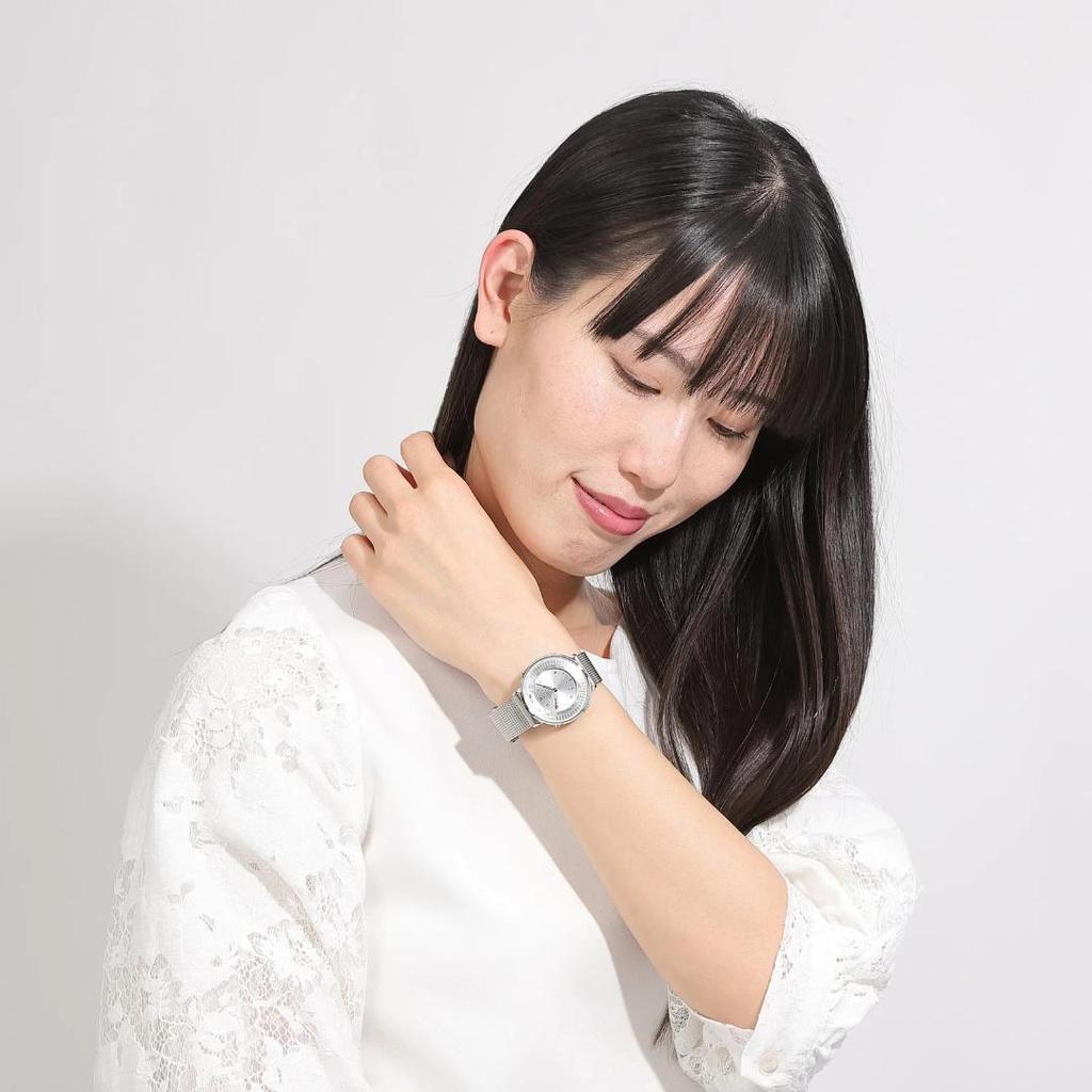SEIKO наручные часы с функцией метронома серебристая сетка.
