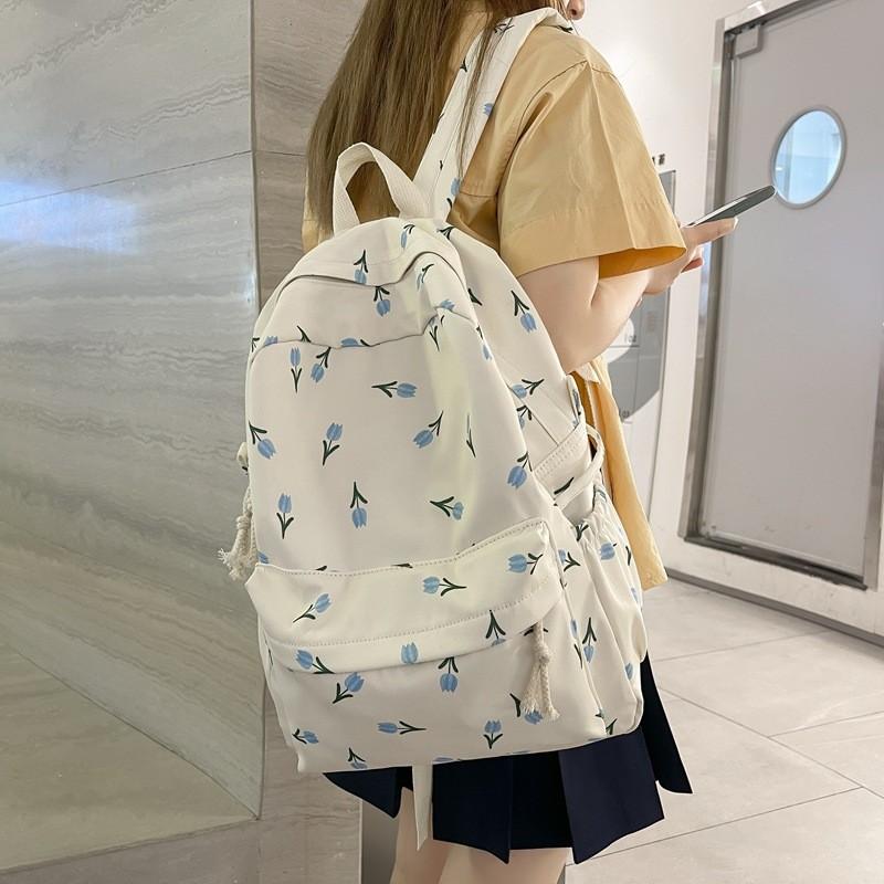 Small Tulip And Floral Pattern Student Leisure Backpack