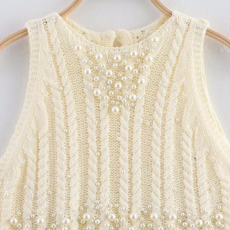 Spring 2025 Women's European & American Style Faux Pearl Round Neck Loose Knit Top