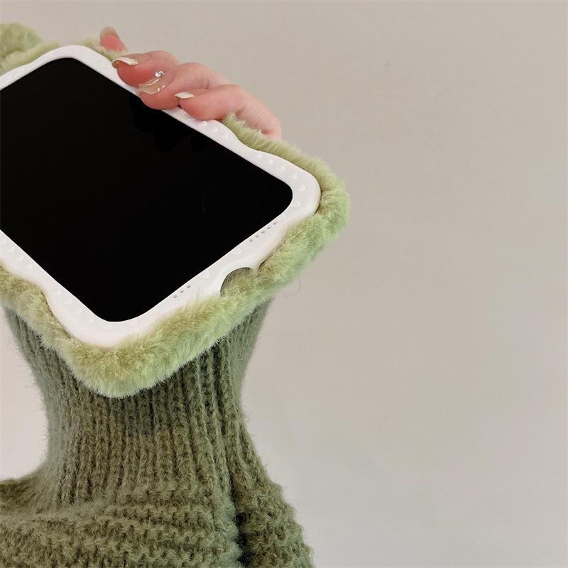 Чехол-монстр с длинными ушами для Apple 14 Promax Green с защитой от падений для осенних и зимних моделей.