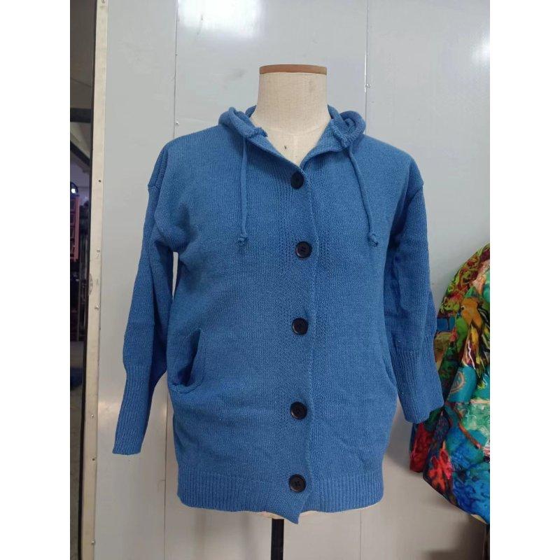 Женский зимний свитер средней длины больших размеров с капюшоном