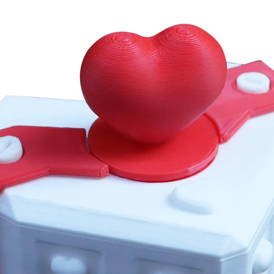 Подарочная коробка на День святого Валентина Раздражающая подарочная коробка с винтами 3D-печатная головоломка-игрушка для розыгрыша Раздражающая подарочная коробка в виде сердца для любимых