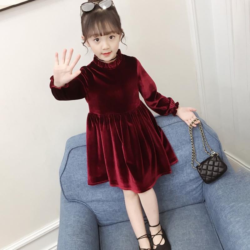 Зимнее бархатное детское платье