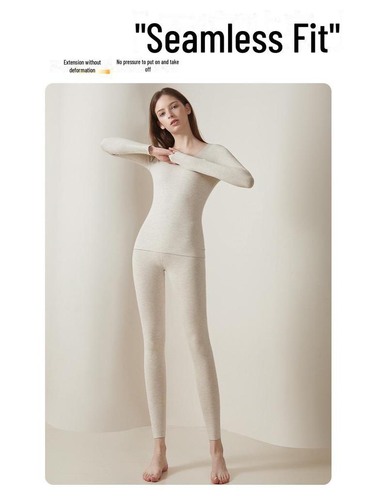 Женский комплект термобелья из шелка и кашемира: Бесшовный, плотный и теплый для осени и зимы.