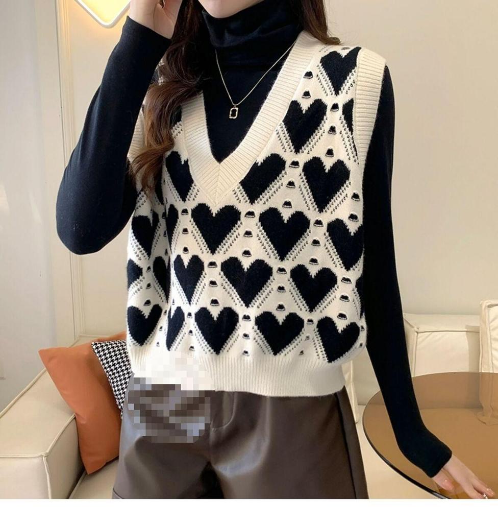Heart Autumn Winter Women's Knit Vest: Trendy College Style Sweater for 2025