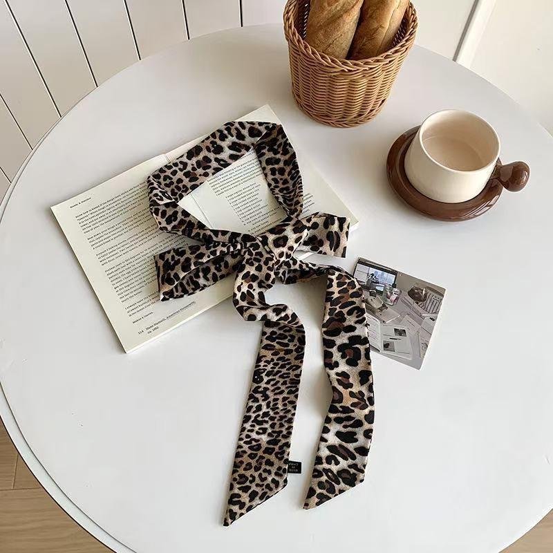 Leopard Print Long Silk Scarf Retro Neck Protector Scarf Small Wrist Millennial Fashion Streamer Belt Belt Tied Hair Band