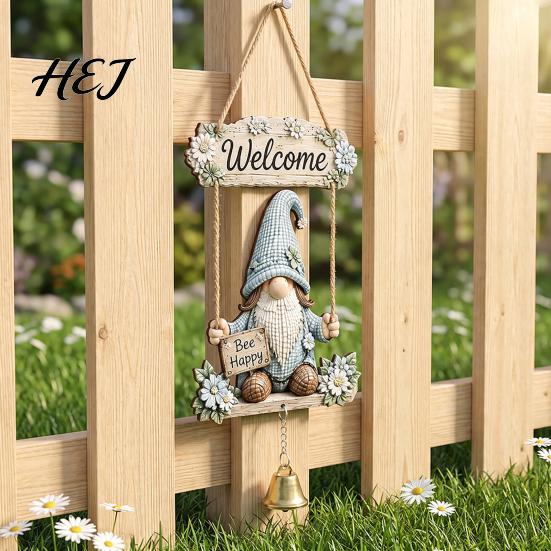 Wooden Gnome Door Decor Hanger with Bell, Country Garden Welcome Sign Farmhouse Style Swing Wall Plaque, Hanging Ornament for Porch Yard Outdoor Wood