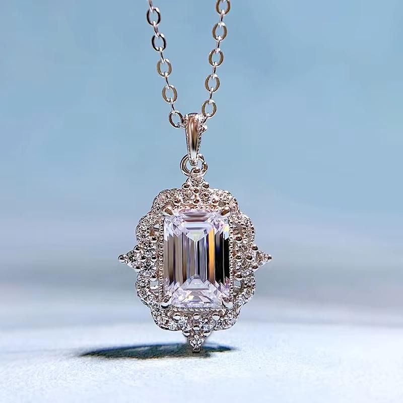 2023 New 925 Silver Emerald 5a Zircon Cut 6 * 9 Necklace Pendant Women's European and American Luxury Style Wedding Jewelry