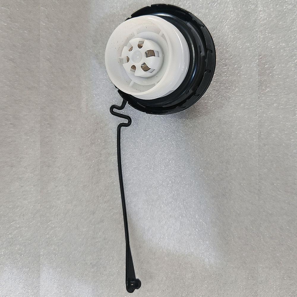 Крышка бензобака черная без замка LF0310250 для Mazda 3 6 CX-3 CX-9 CX-5