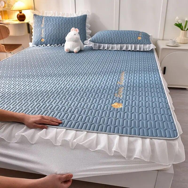 Летняя латексная крутая простыня, наволочка, комплект из 3 предметов, домашний текстиль, нескользящий чехол на кровать с кружевным двуспальным покрывалом, наматрасник