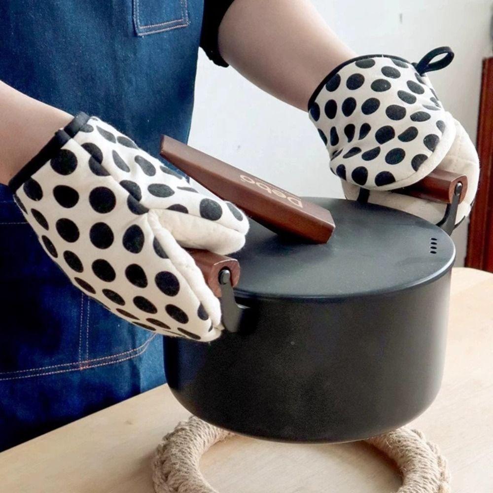 2pcs/set Polka Dot Heat-Resistant Oven Mitts Anti-Scald Stripe Kitchen Gloves Comfortable Grip Hanging Loops Baking Gloves