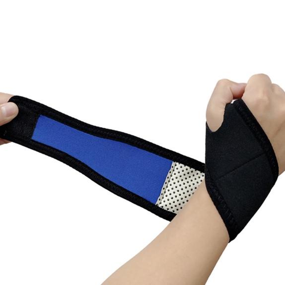 Unisex Men Women Self-Heating Wristband Sports Protection Professional Wrist Pad Wrist Brace for Workout Gym Power Training Bracers