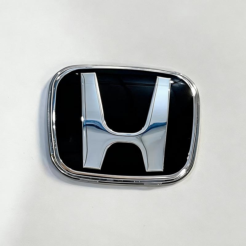 1pcs 3D H Custom Badge Decal for Honda Civic VEZEL CRV City Accord Fit Odyssey Car Hood Front Grill Rear Trunk H Logo Sticker VF7