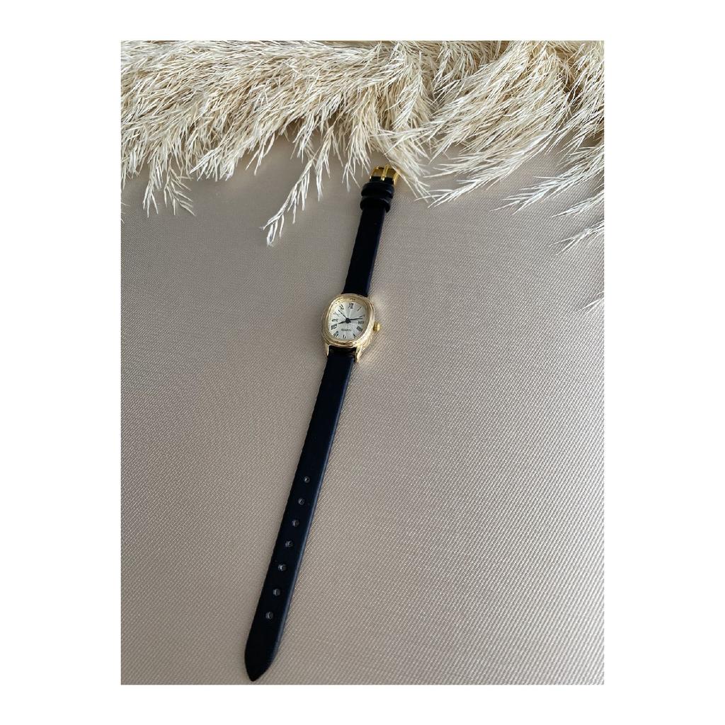 Retro Minimal Vintage Leather Band Women's Wristwatch