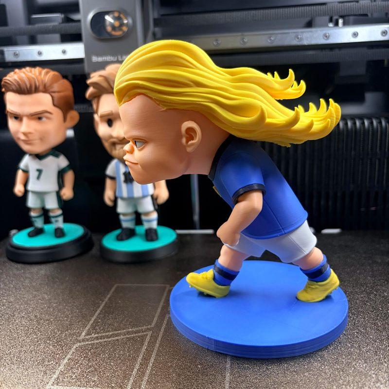 Новая 3D-печатная фигурка футболиста Эрлинга Холанда Лионеля Месси Настольное украшение Модель Коллекционная для футбольных фанатов