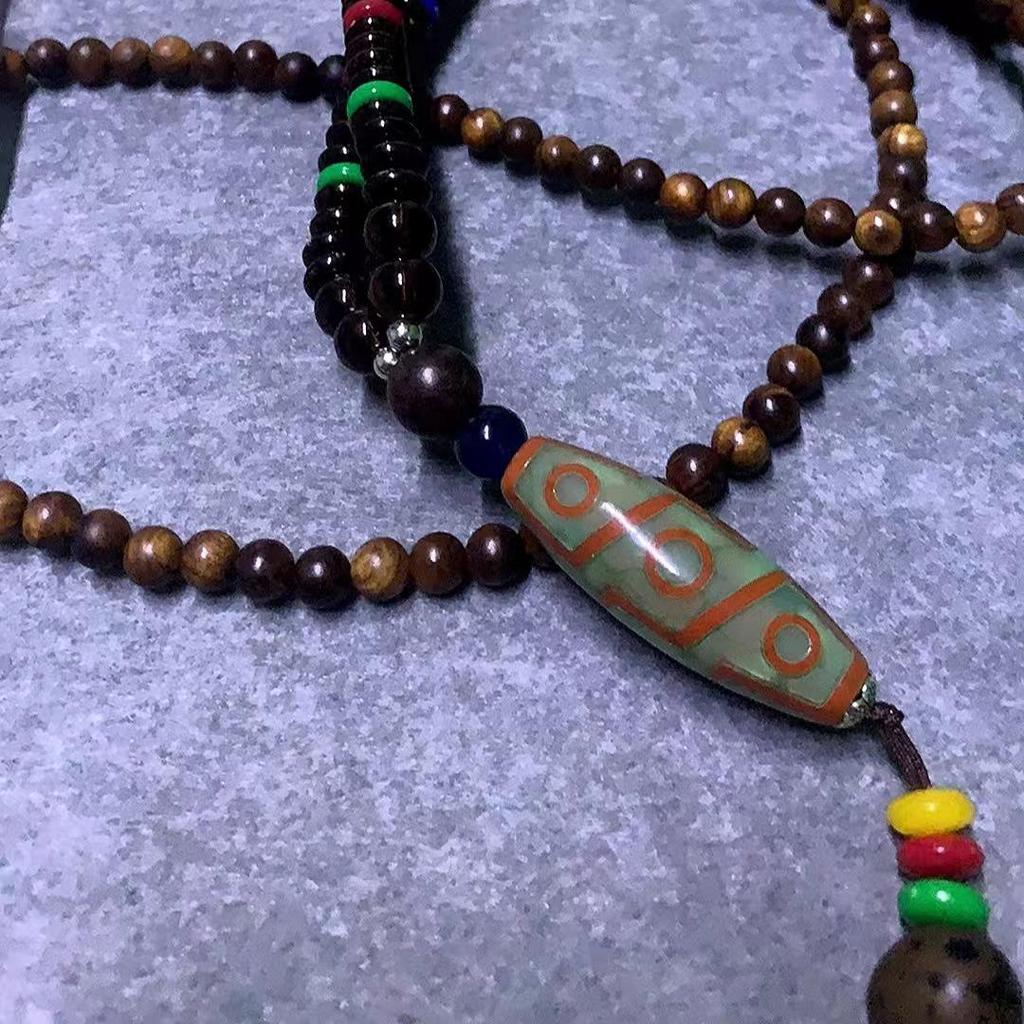 Unisex Tibetan Ethnic Necklace: Versatile, Retro-Style Jewelry with Wooden Accents for Cotton and Linen Outfits