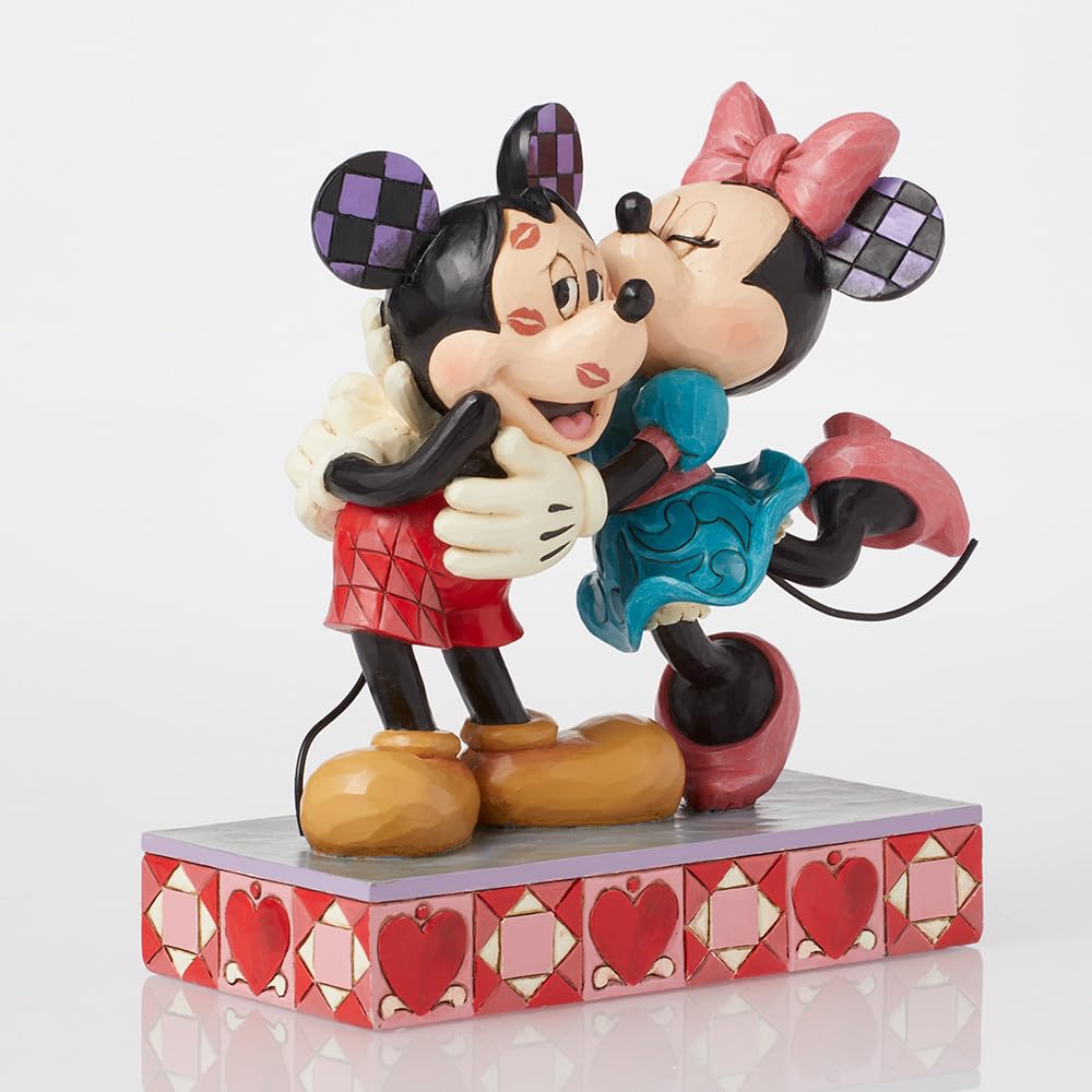 Disney Traditions Микки Минни След от поцелуя 6016327 &