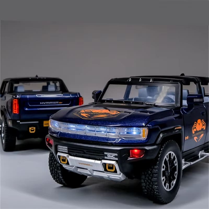 1:24 Hummer EV Pickup Alloy New Energy Car Model Cast Metal Off-road Vehicle Car Model Simulation Sound and Light Children's Gift Convertible Pickup