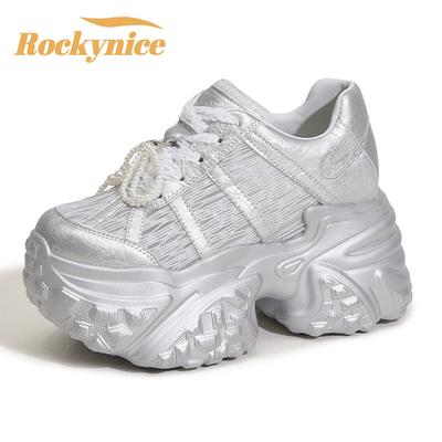 Летняя обувь для женщин, увеличивающая рост на 10 см, модная, дышащая, на шнуровке, из синтетической кожи, кроссовки для отдыха, жемчужные, кожаные, спортивные