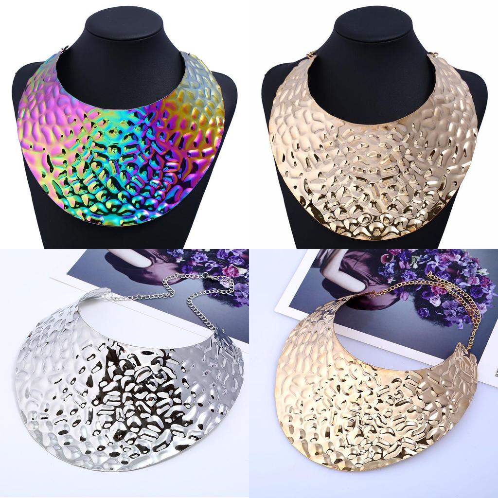 Embossed Fashionable Colorful Metal Disc Design Women Necklace For Style Vintage