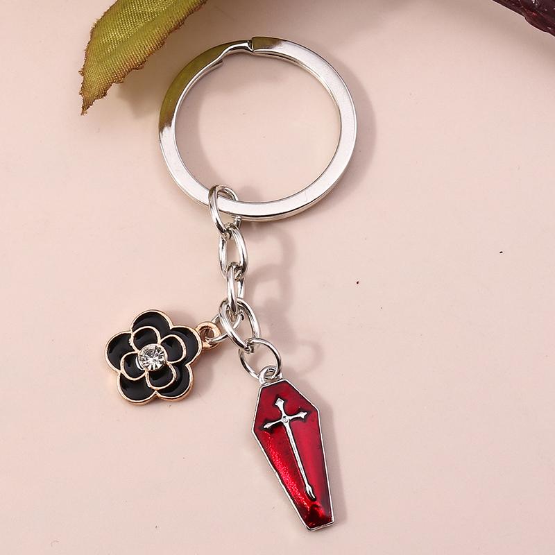 Retro Metal Gothic Love Heart Keychain Charms Steampunk Key Rings Pendant for Women Men Bag Decor DIY Jewelry Gift