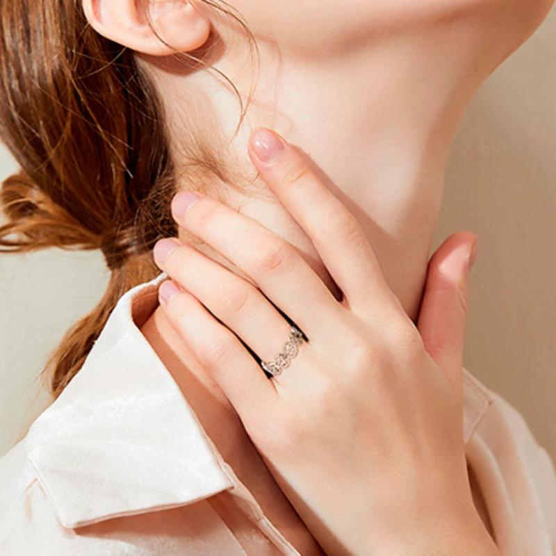 YILUOCD Stainless Steel Pentacle Ring Geometric Pentagram Ring for Women Wicca Protection Amulet Hollow Star Christmas Jewelry