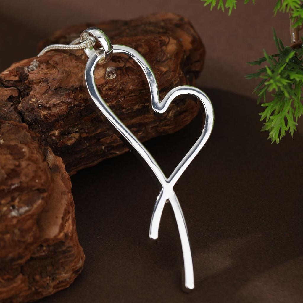 Новое глянцевое ожерелье-цепочка «Вечная любовь», женский простой и универсальный длинный кулон в форме сердца премиум-класса