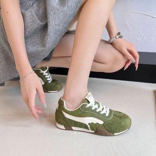 Red German training shoes women's 2026 spring and autumn not tired feet sports shoes women's with platform sports casual Forrest Gump shoes