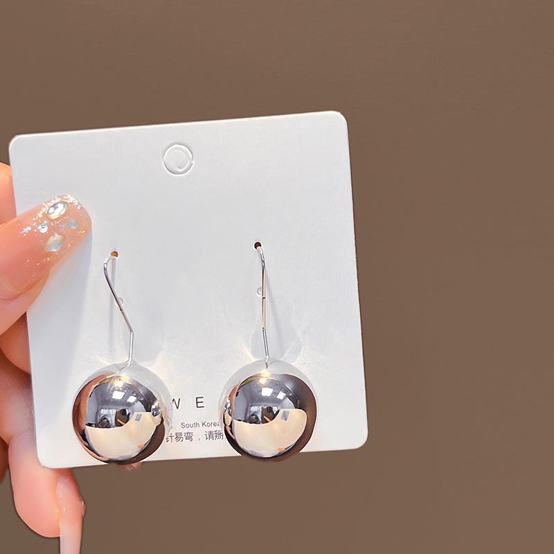 European and American hot-selling super flash earrings collection, exquisite full diamond Internet celebrity fringed pearl flower stud earrings