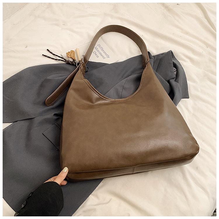 Bags Women's Large Capacity 2025 New Spring and Autumn Versatile Premium Sense Shoulder Messenger Bag Commuter Soft Pitot Bag