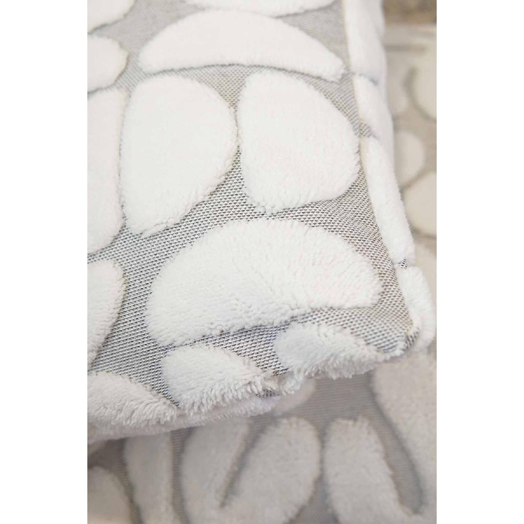 Набор из 2 чехлов на тафтинговые подушки с вышивкой и перфорацией 43*43 см - классический