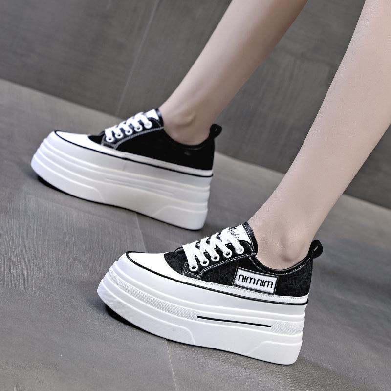 Модные кроссовки-слипоны на платформе и танкетке, увеличивающие рост, из натуральной кожи для женщин, весенне-осенние, с воздушной сеткой, летние, белые