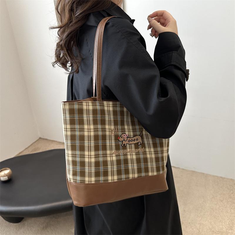 Women's Commuter Bag 2024 New Trendy and Beautiful Bucket Bag Korean Version Large-capacity Underarm Bag Personalized Simple Tote Bag