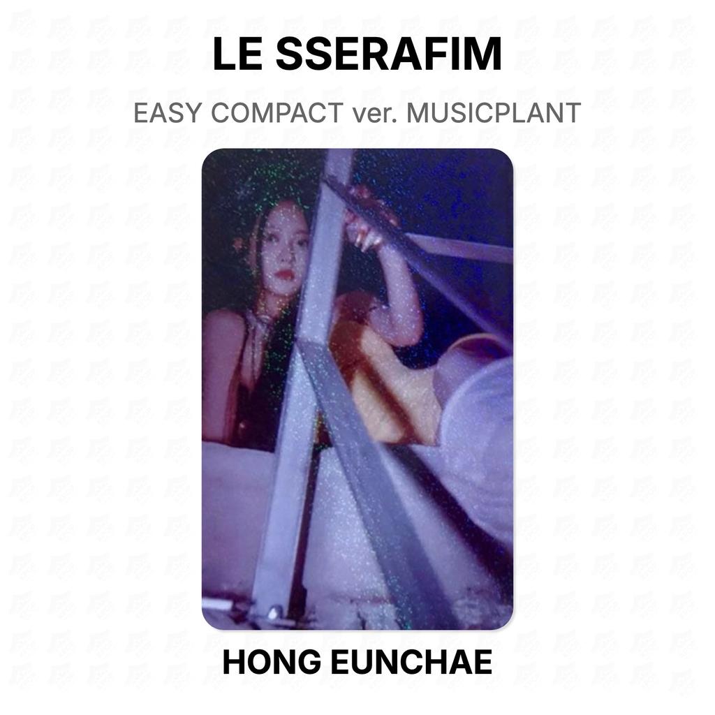 LE SSERAFIM ЛЕГКИЙ КОМПАКТНЫЙ версия. Официальная фотокарточка MUSICPLANT