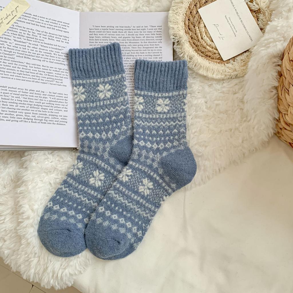Winter Fashion Special Ethnic Style Thick Woolen Socks Retro Thickened Warm Rabbit Wool Socks for Women Polka Dot Ethnic Style Cashmere Socks