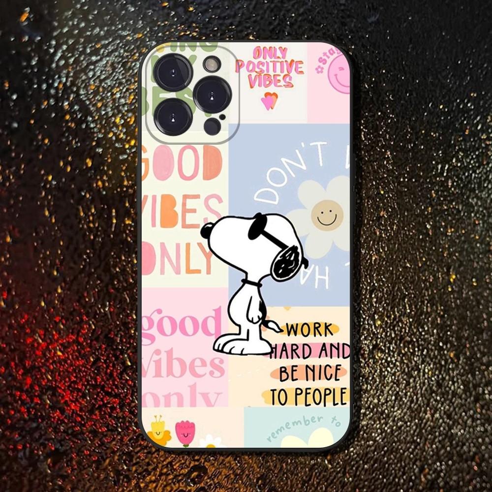 Мультяшный чехол для телефона с рисунком Снупи для iPhone 16,15,14,13,12,11 Plus,Pro Max,XS,X,XR,SE,Mini,8,7, Мягкий силиконовый черный чехол