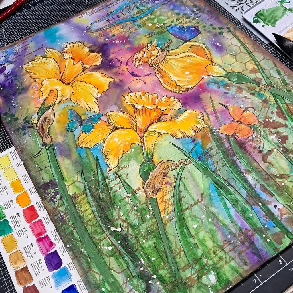 PHOENIX Набор профессиональных акварельных красок 24 цвета полукюветы Профессиональное качество Пигментные акварели в жестяной коробке с палитрой Компактный Портативный для путешествий