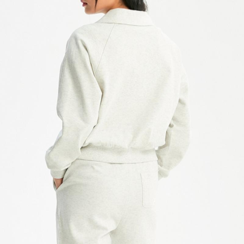 New Balance Women S T ShirT  C28   Nbnce1w212 Ac  Women S SignaTure Semi Crop