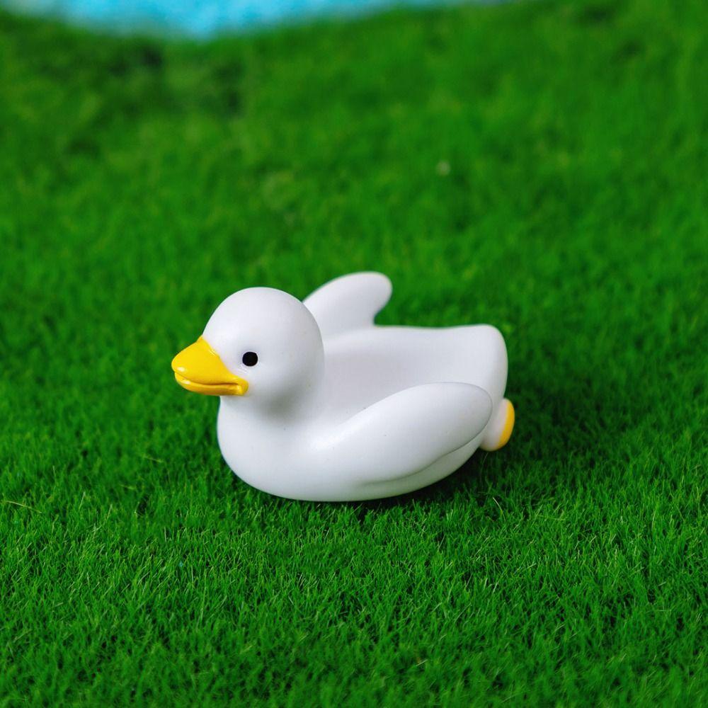 Resin Cartoon Capybara Statue DIY Mini Animals Figurine Party Festival