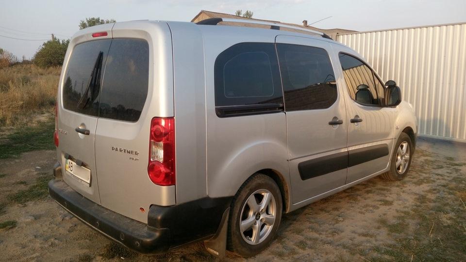 Рейлинги хромированные С пластиковыми ножками для Citroen Berlingo 2008-2018 гг