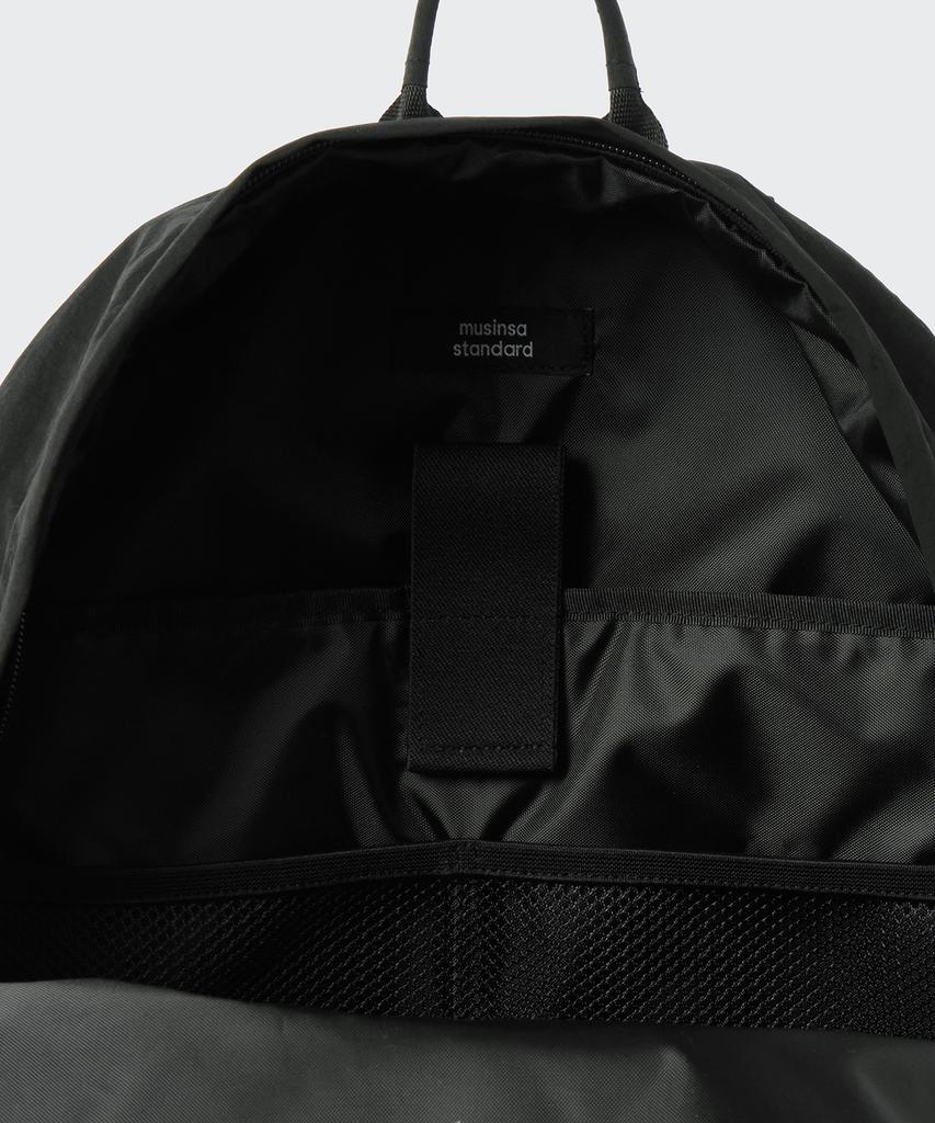 Musinsa Standard Crinkle Round Pocket Backpack [Dark Brown]