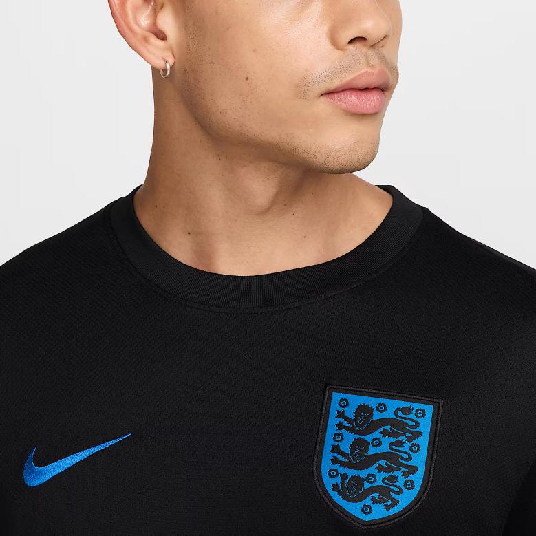 Nike England 2025 Stadium Away (Women's Team) Men's Nike Dri-FIT Soccer Replica Jersey FZ9022-010